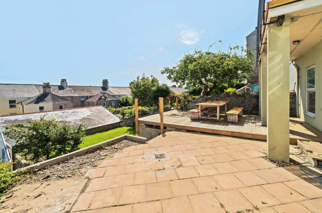 1303418-11-68504d...