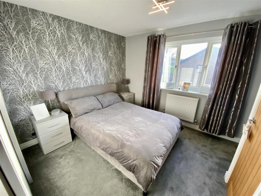 Bramleys Estate Agents - Maizebrook - Mirfield (7.