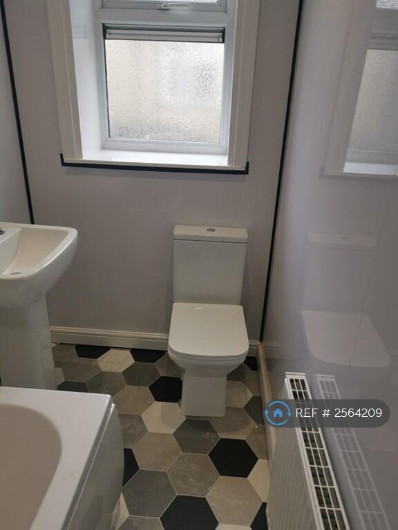 New 3 Piece Bathroom