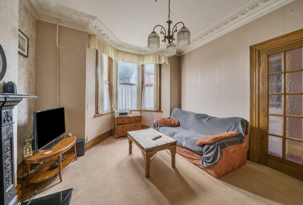 1363997-11-68e7a5...