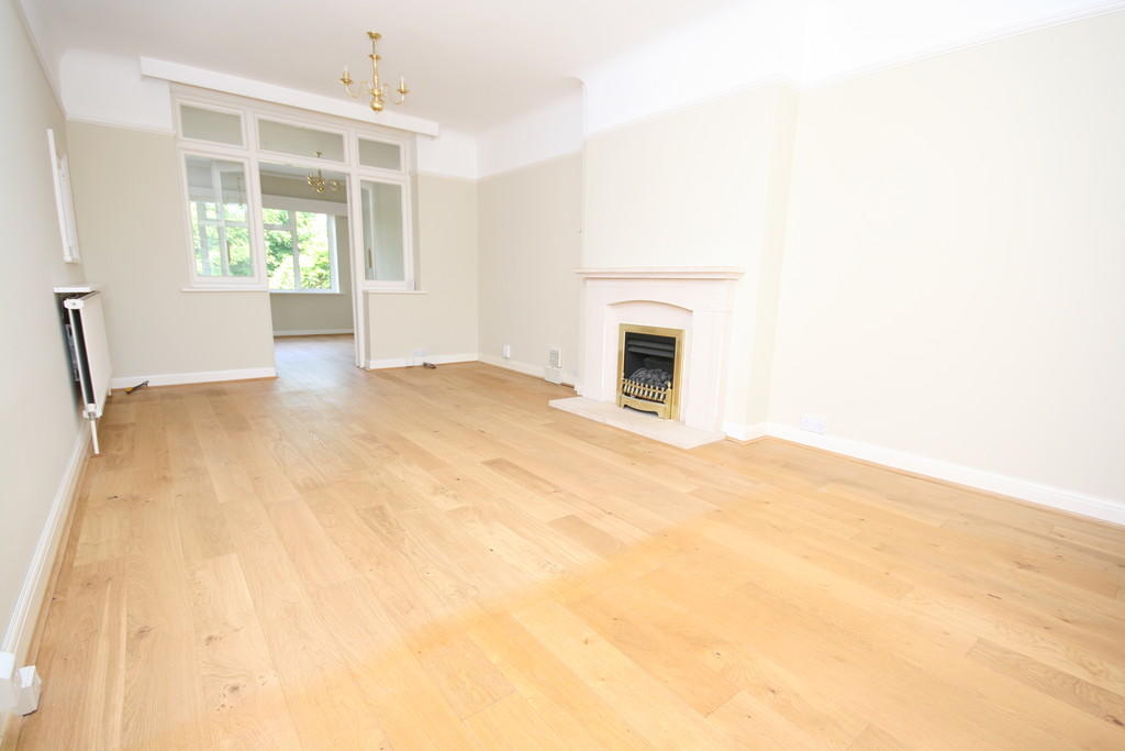 Lounge 3
