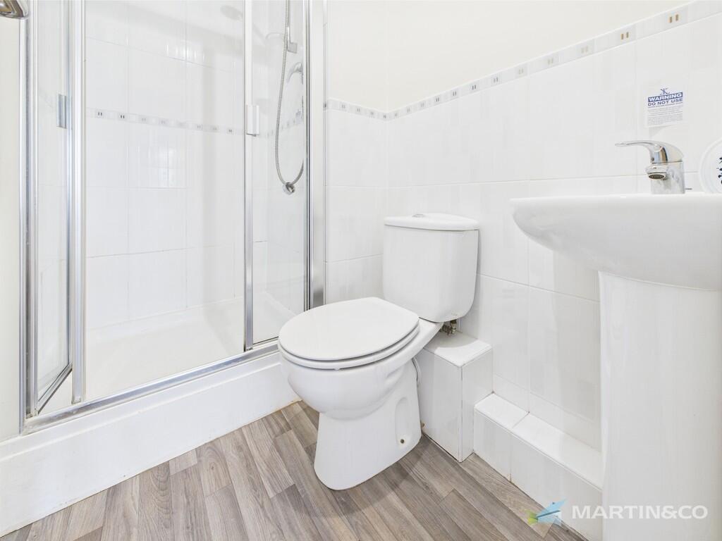 CAM02318G0-PR0460...