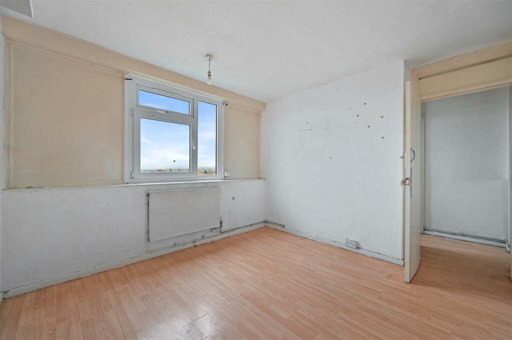 Flat 48 Warnham House, Upper Tulse Hill, Brixton, London, SW2 2SA