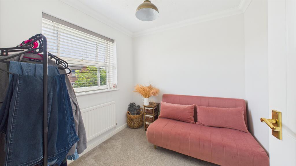 CAM04968G0-PR0034-STILL020