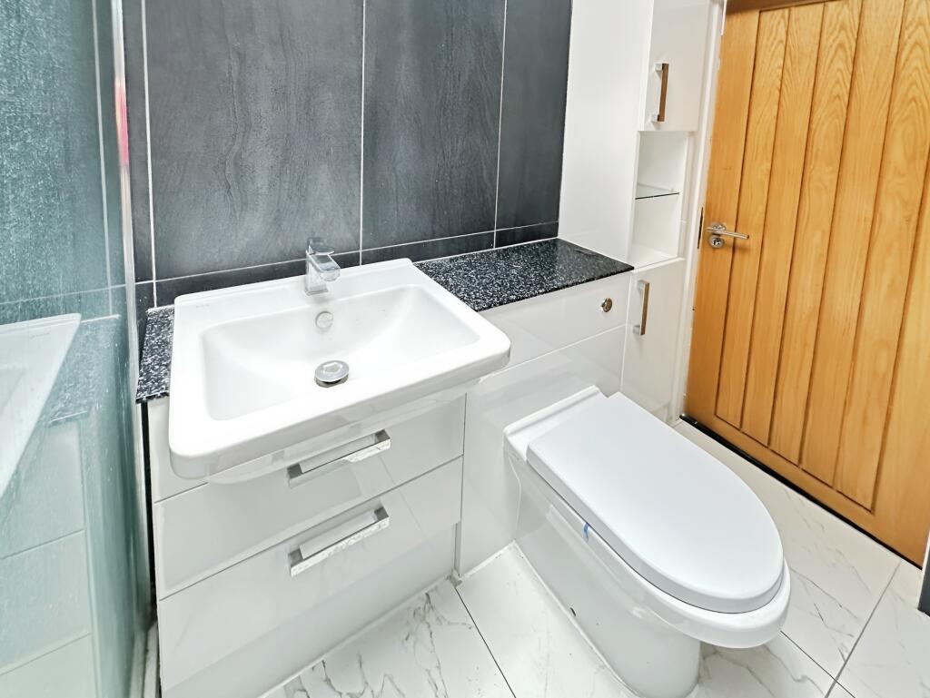 Downstairs Family Bathroom