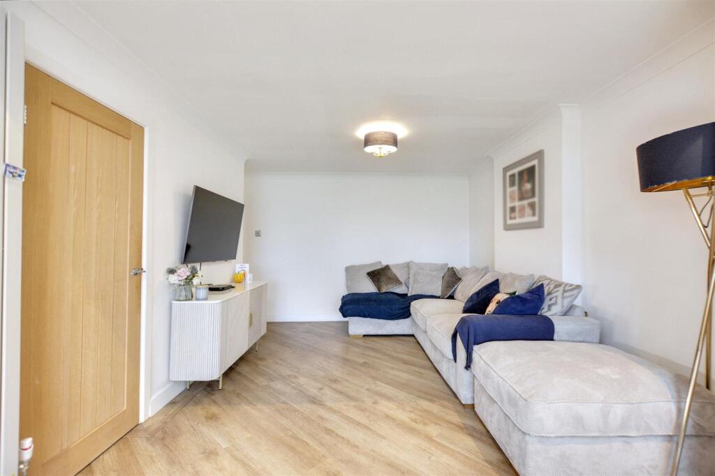 Open Plan Breakfast Kitchen