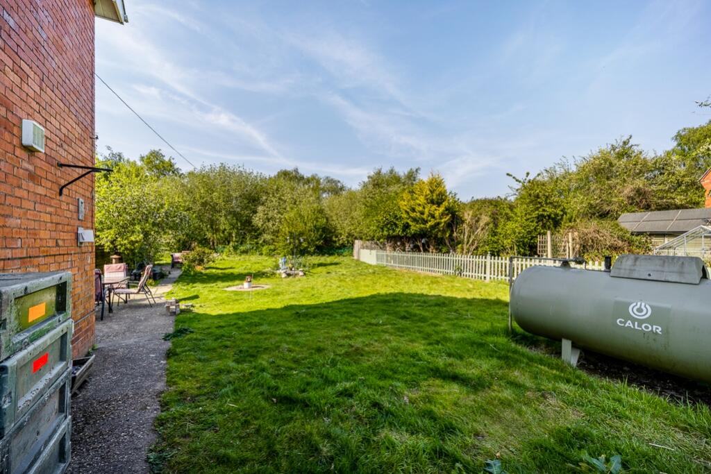 17 Railway Cottage (Coningsby Moorside)-6