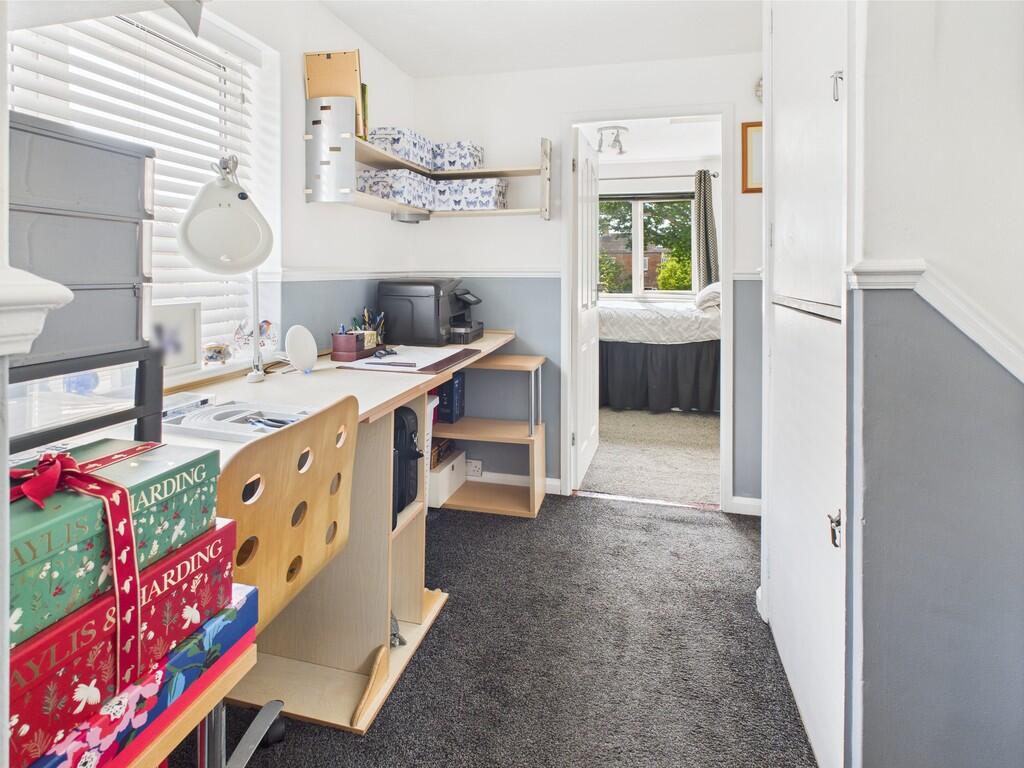 CAM05068G0-PR0028...