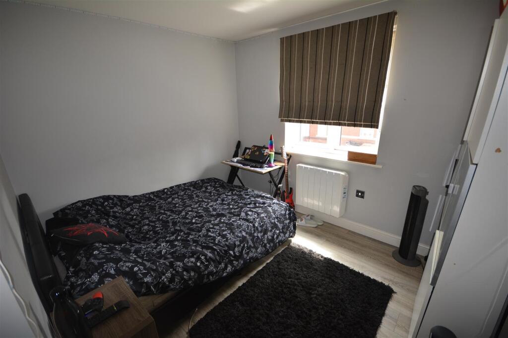 Bedroom .JPG