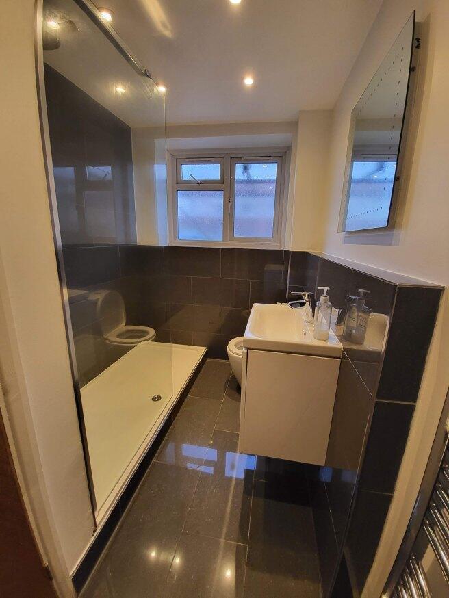 dollis-drive-gu9-9qd-992007