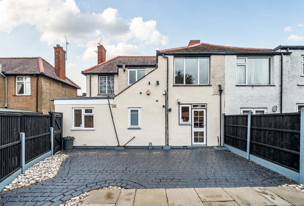 1393378-4-694ac7a...