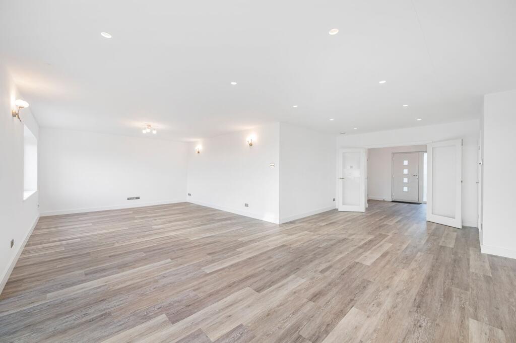 Kitchen/Lounge/Dining Room