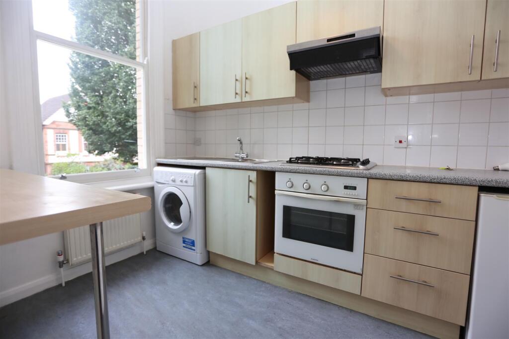 3, 28 Wilbury Gardens new 23 (12).JPG