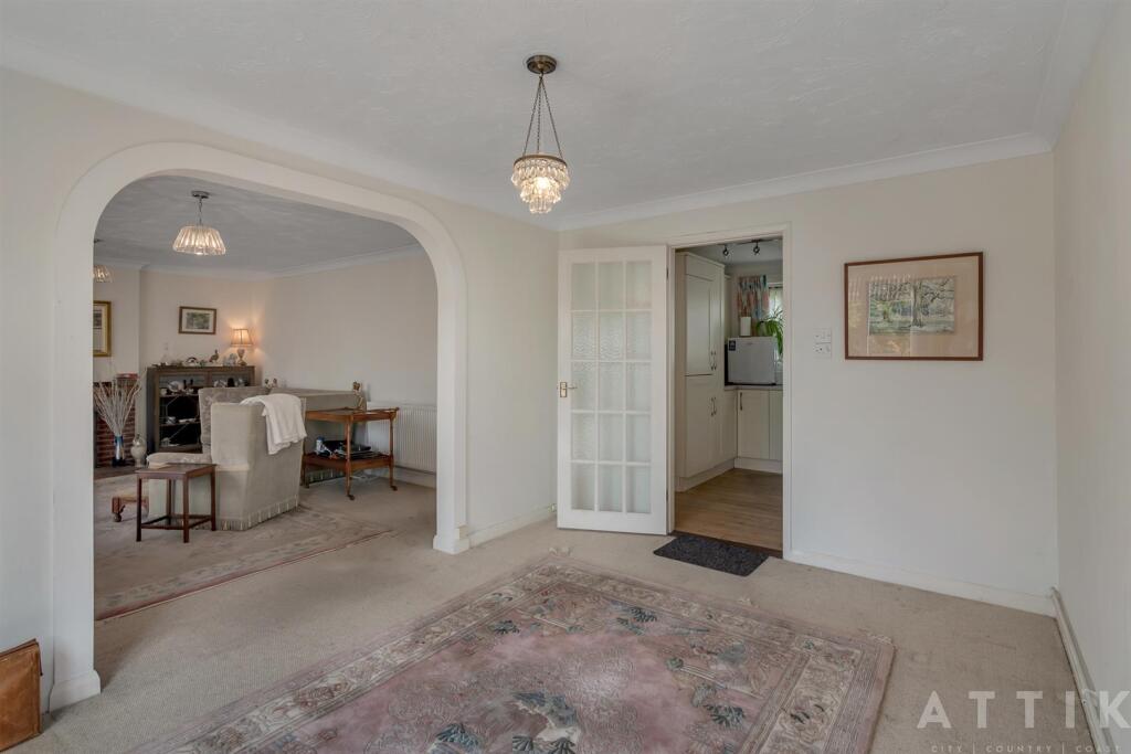 57 Holton Road Halesworth IP19 8HQ (25).jpg