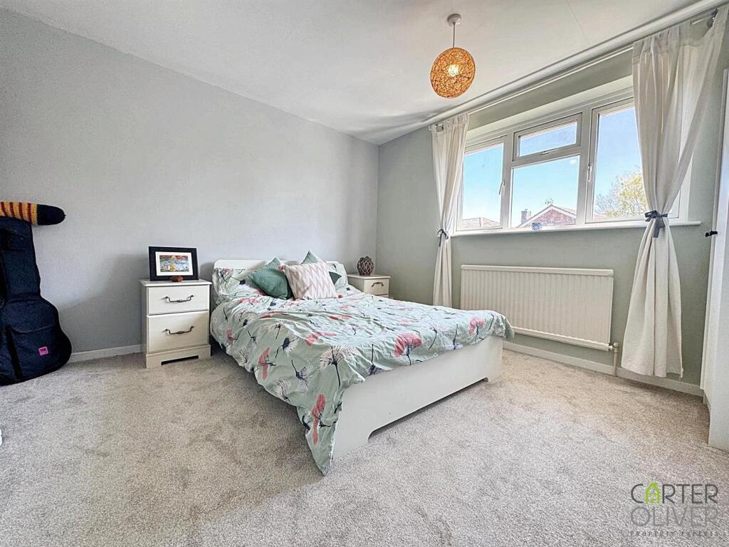 Bedroom 2 (rear)