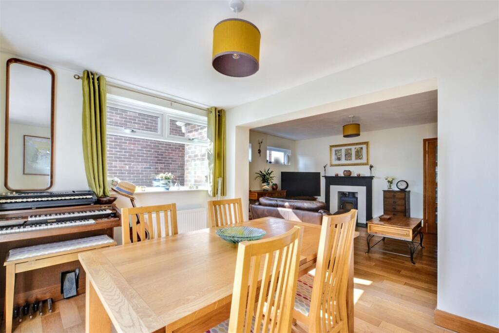 Dining Room_2.jpeg