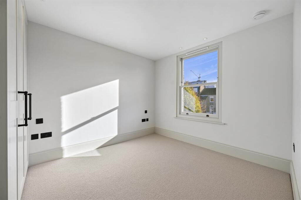 Caithness Road - BedroomB3 (1).JPG