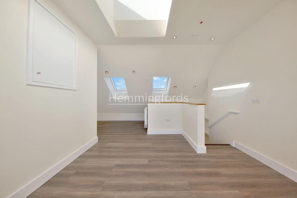 Flat 9, 54 Gray's Inn Road - kRmvo6bX7D1MTmPrGaCy.