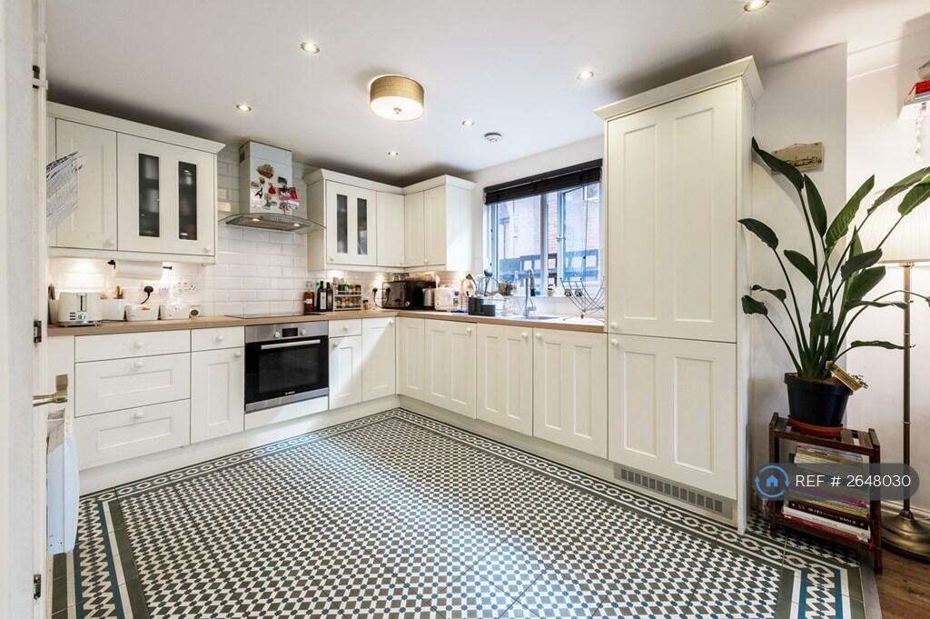 Open Plan Kitchen-Living Room