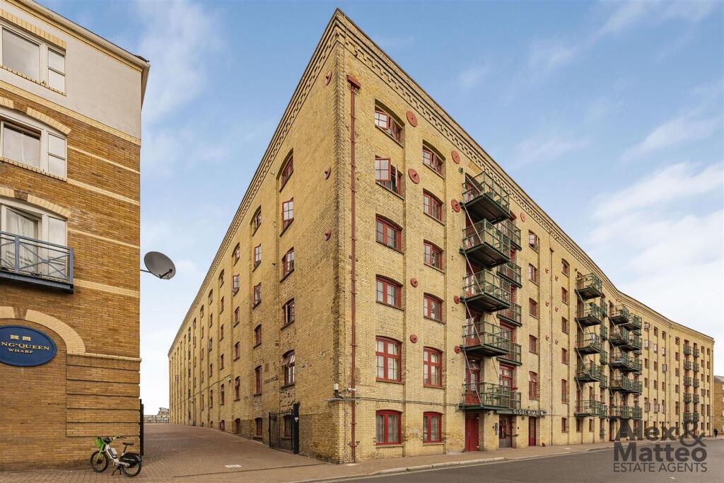 Globe Wharf