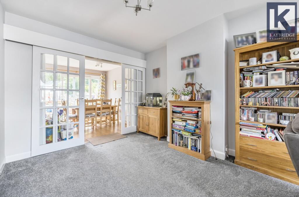 Worcester Park - KT4 8XZ