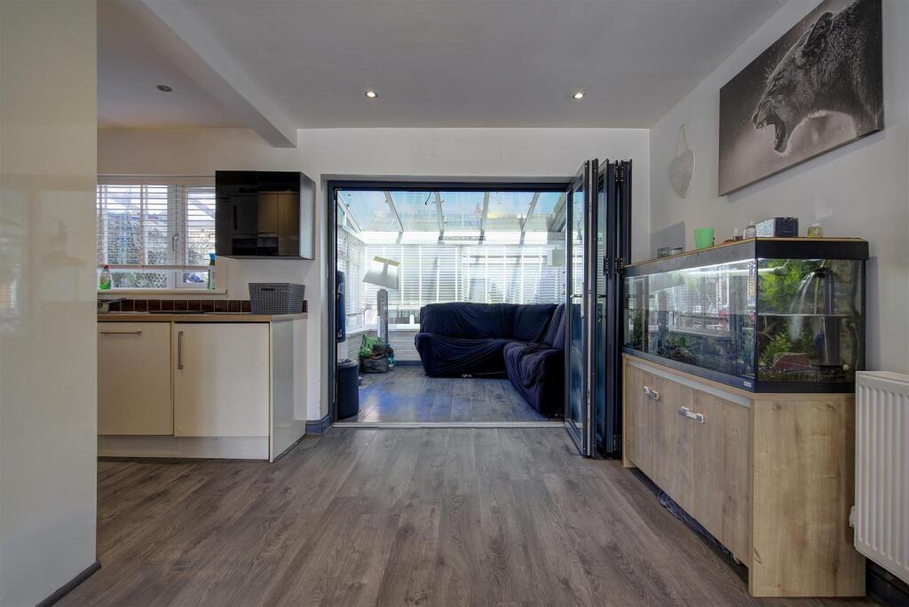 27 Shefford Crescent winstanley WN3 6LF-15.jpg