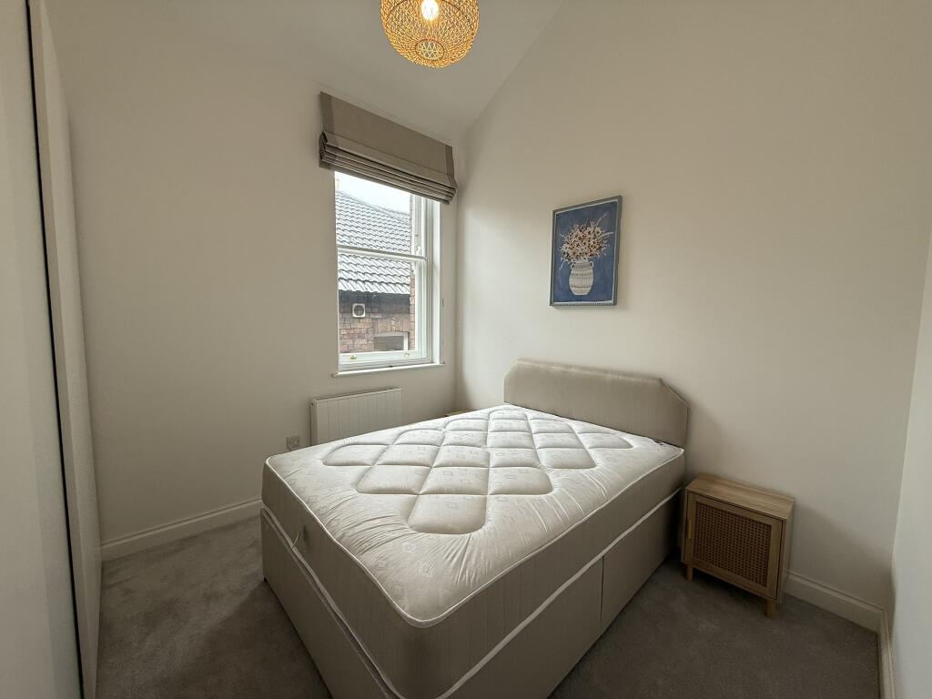 FLAT 4 BEDROOM