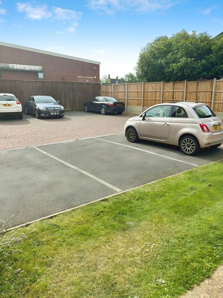 9ed4a615-WhatsApp...