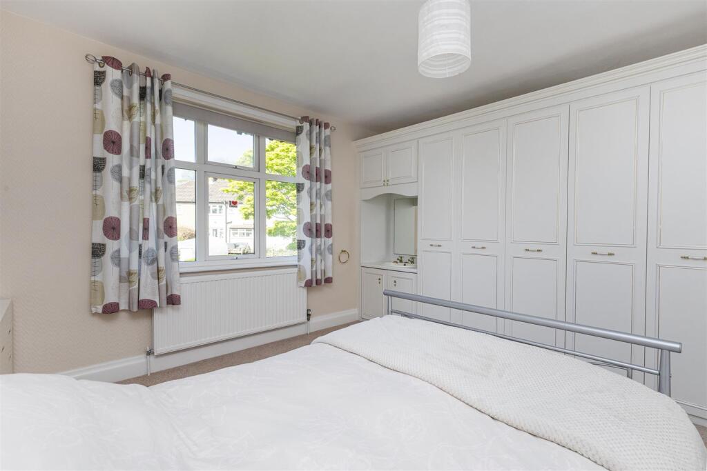 Bramleys Estate Agents - Le Marchant Avenue - Lind