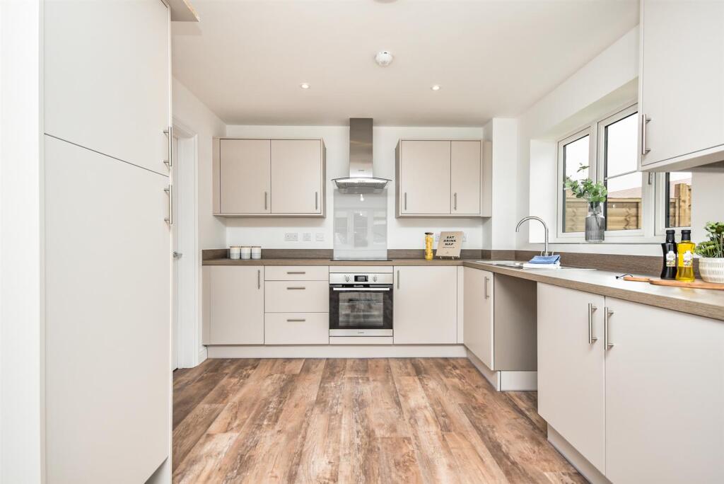 Kitchen dining room