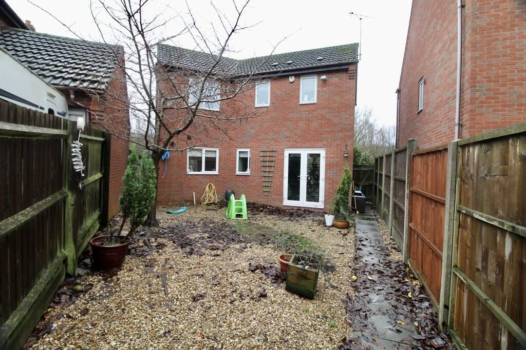 9B28CF15-0A82-4C0...