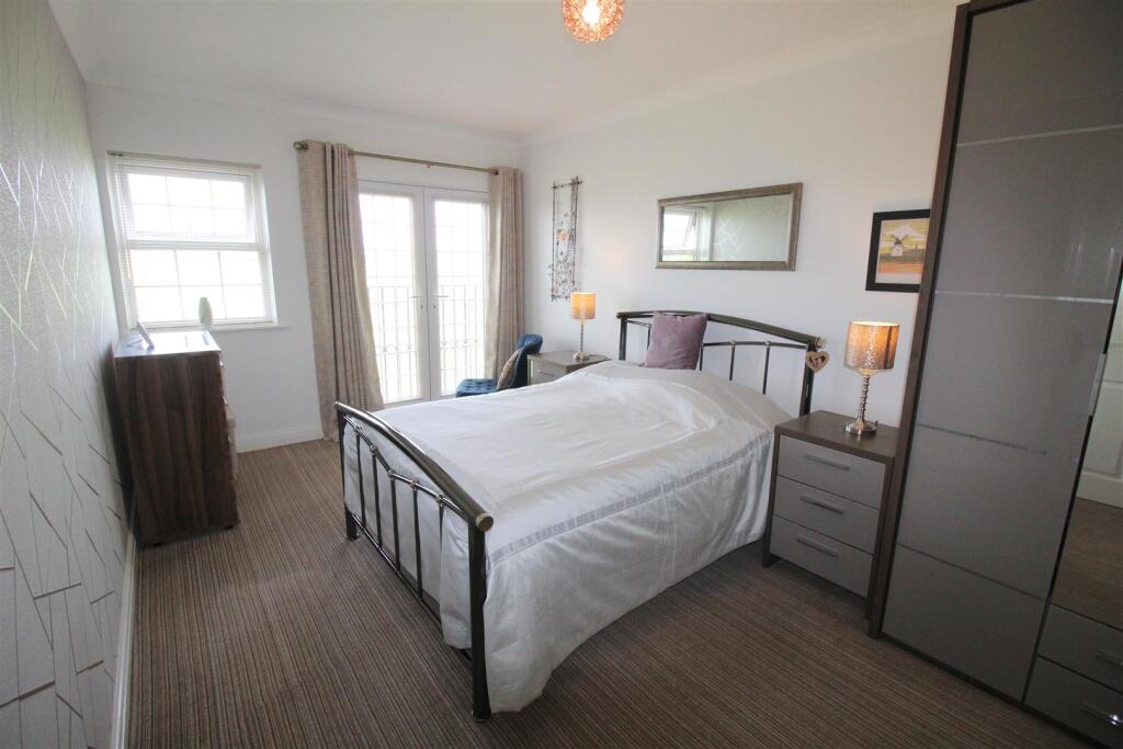 New Hampshire Court, 308, bed 1.JPG