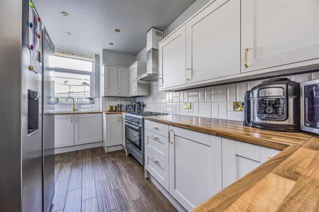 41 Beaconsfield Avenue, Cosham-PorticoMarketing-So