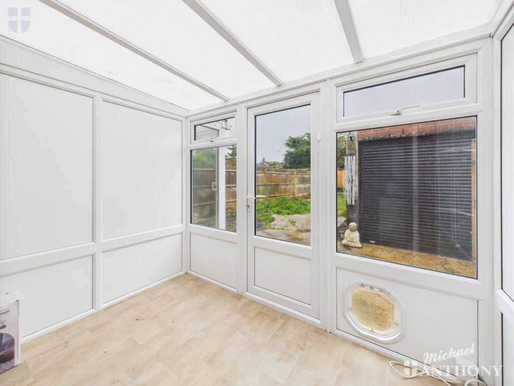 CAM03852G0-PR0313-STILL010