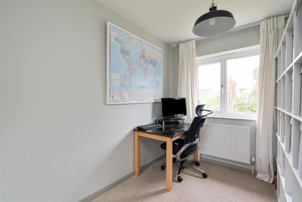 1 Hallcroft Way_22.jpg