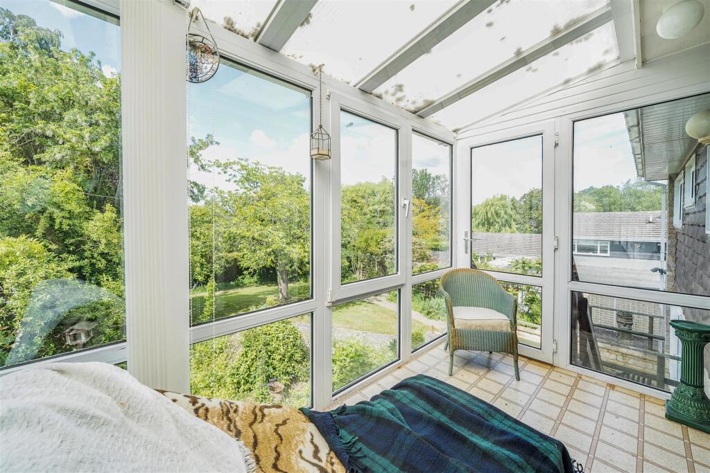2 Pigeon Hill, Tiffield