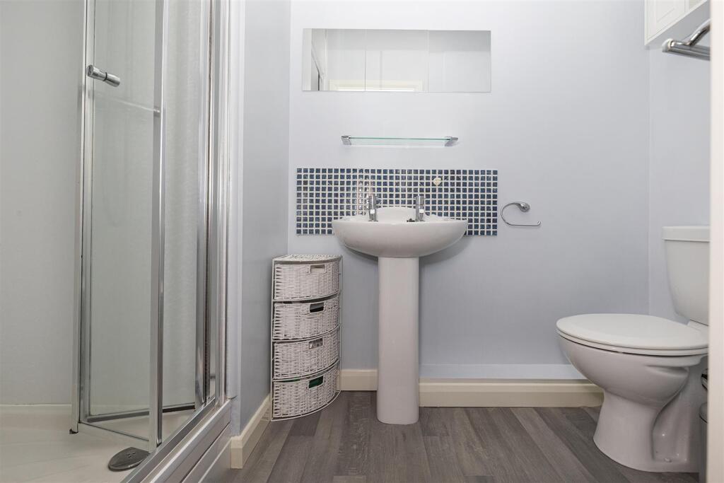 Bramleys Estate Agents - High Bank Close - Elland 