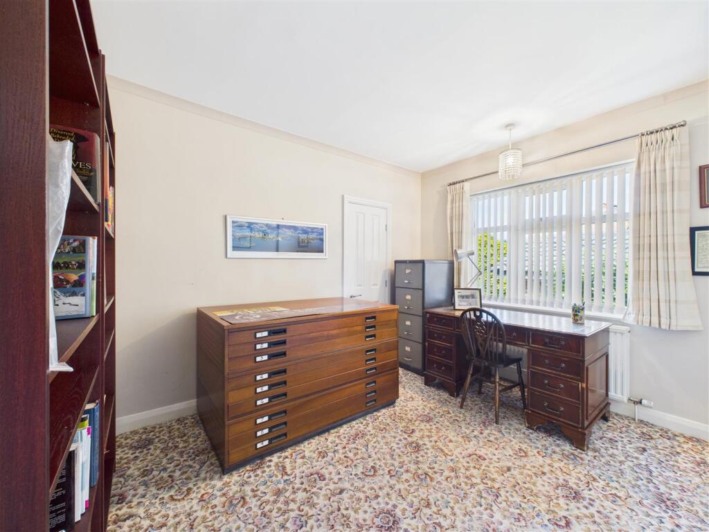 BEDROOM 3