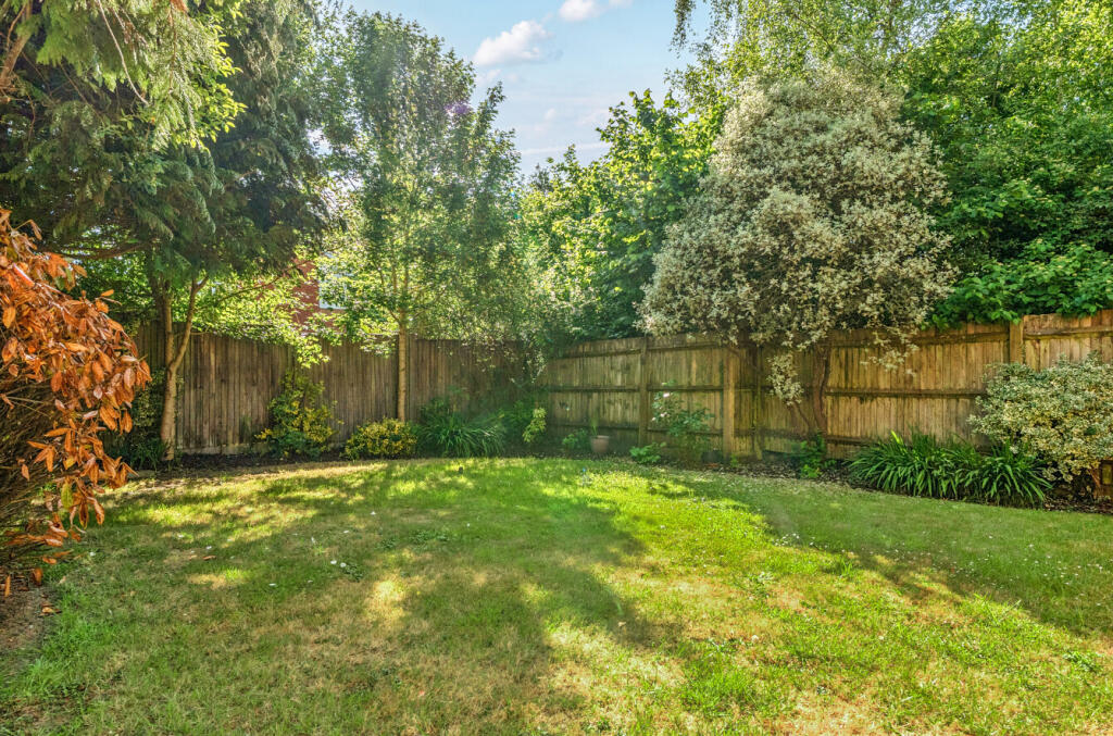 1297061-7-682c4c3...