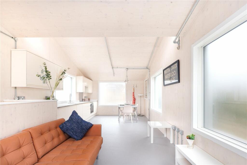 Living Area View 4