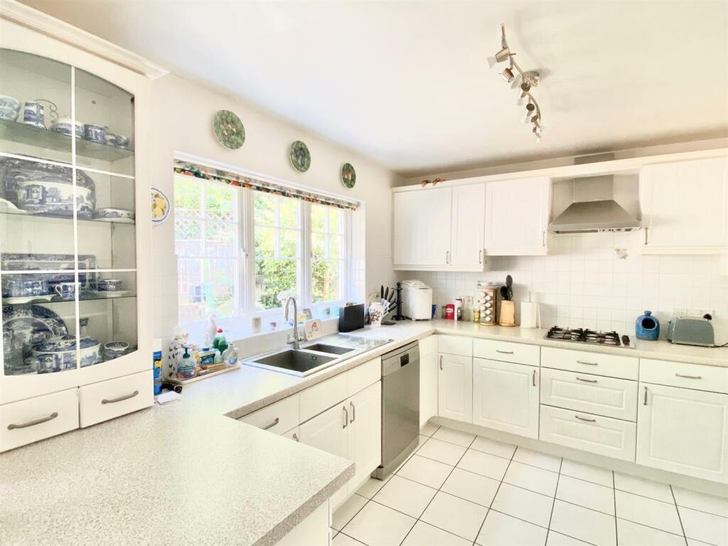 Kitchen.jpg