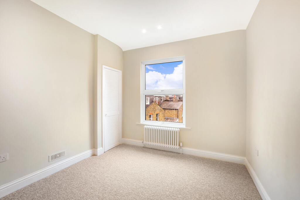 Flat 3, 165 St. Marg