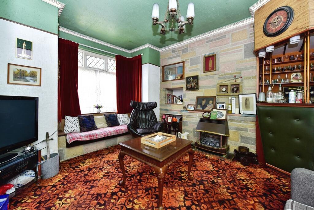 Bar/Reception Room