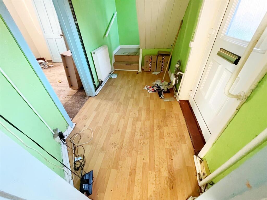 Hallway.jpg