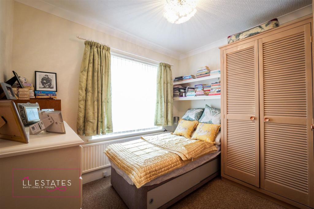 Bedroom 3.jpg
