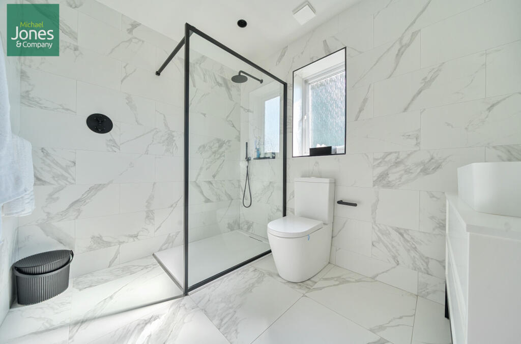5f24c366-fb3e-493...