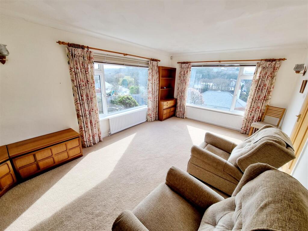Sitting room.jpg