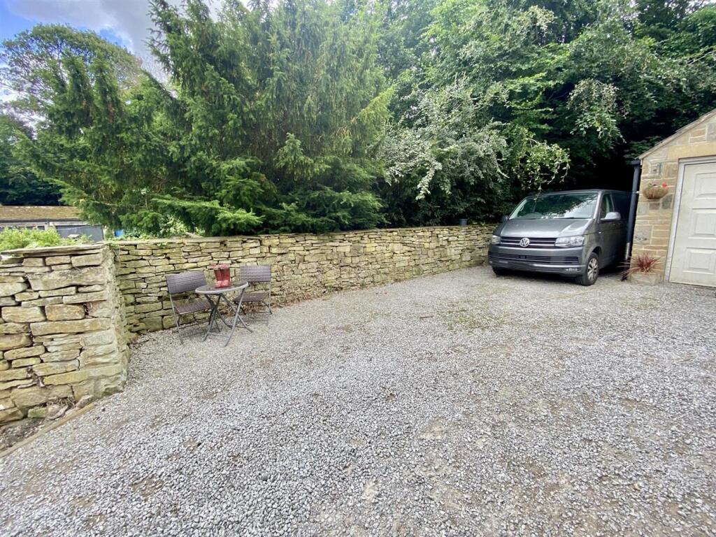 Bramleys Estate Agents - Sands Lane - Mirfield (15