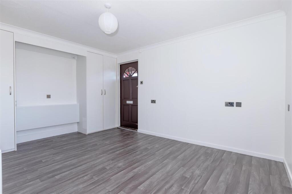 For Sale by Aspire Residential | Friar Walk