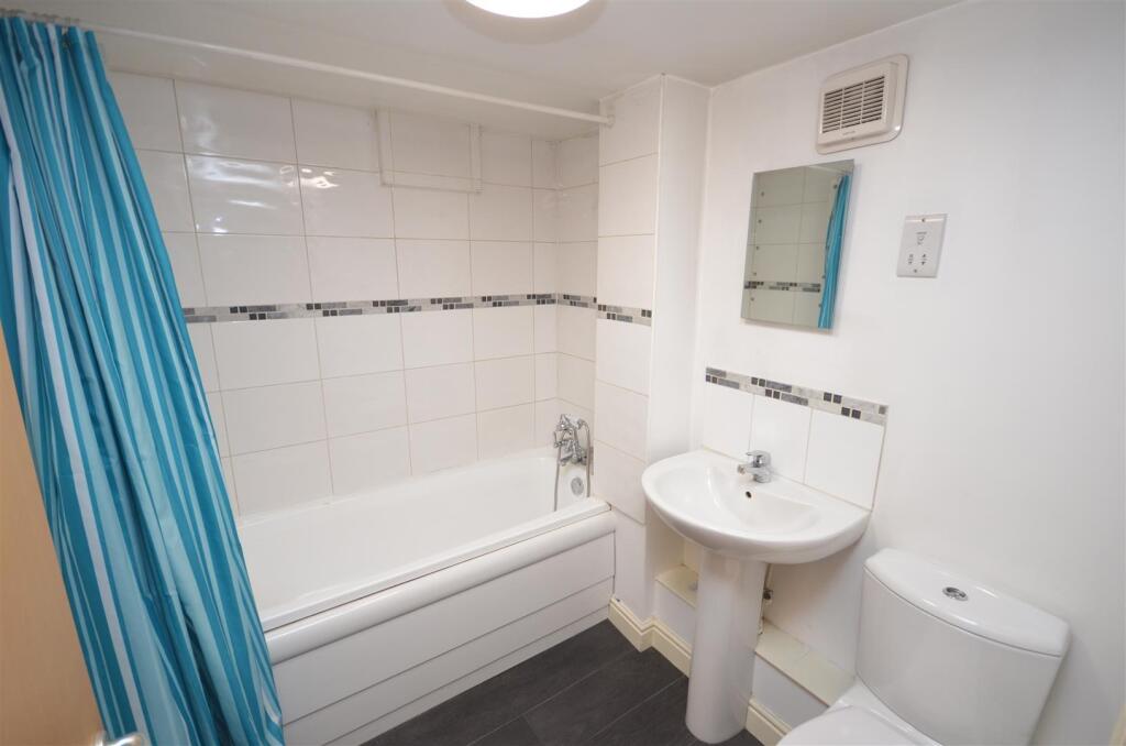 Burgess Mill Bathroom.jpg